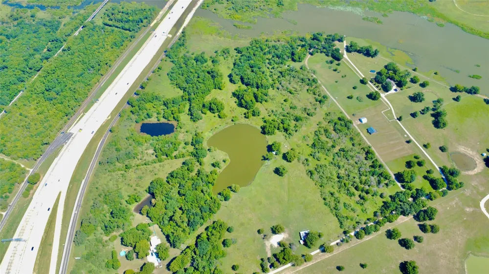 800 S 45 Highway #E Richland, TX 76681