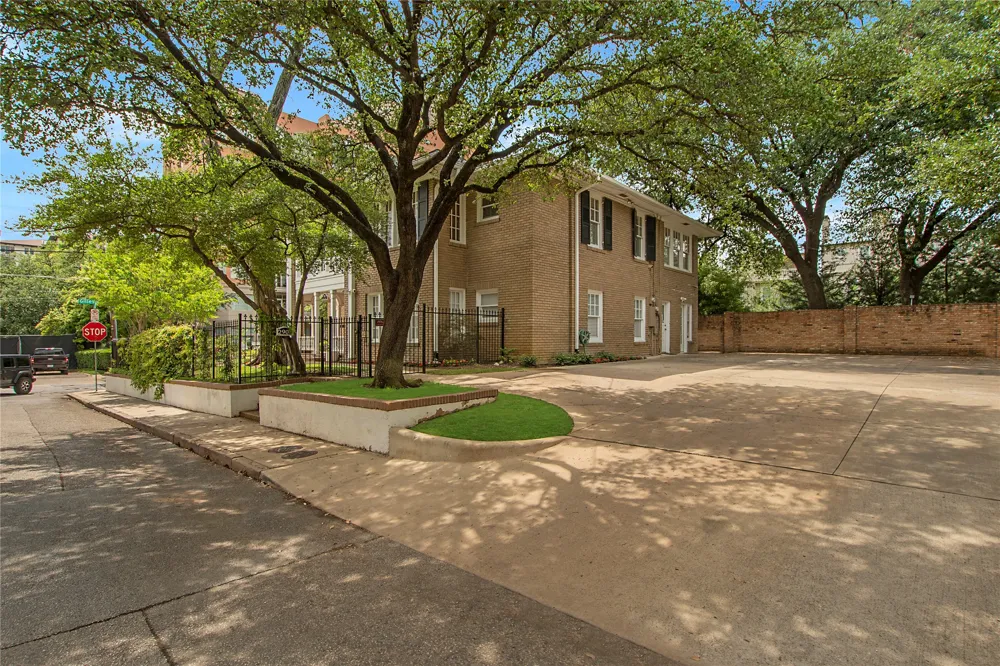 3508 Gillespie Street Dallas, TX 75219
