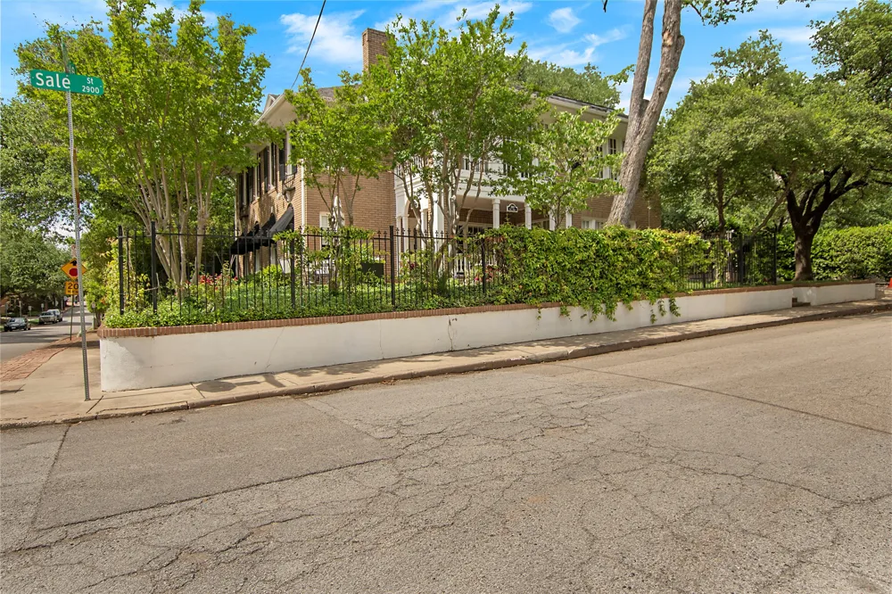 3508 Gillespie Street Dallas, TX 75219
