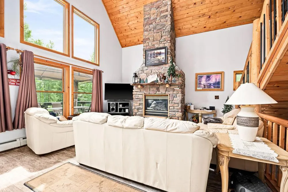 3687 Bassett Bay Beach Road Brimson, MN 55602