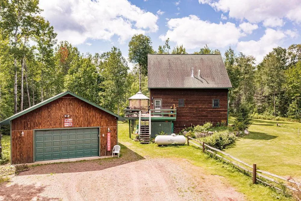 3687 Bassett Bay Beach Road Brimson, MN 55602