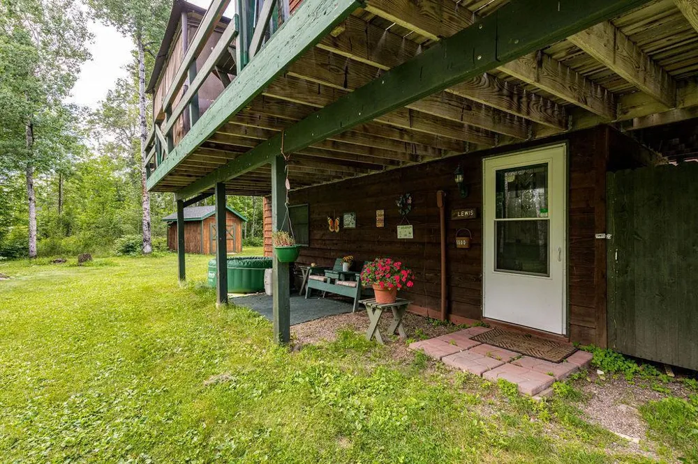 3687 Bassett Bay Beach Road Brimson, MN 55602
