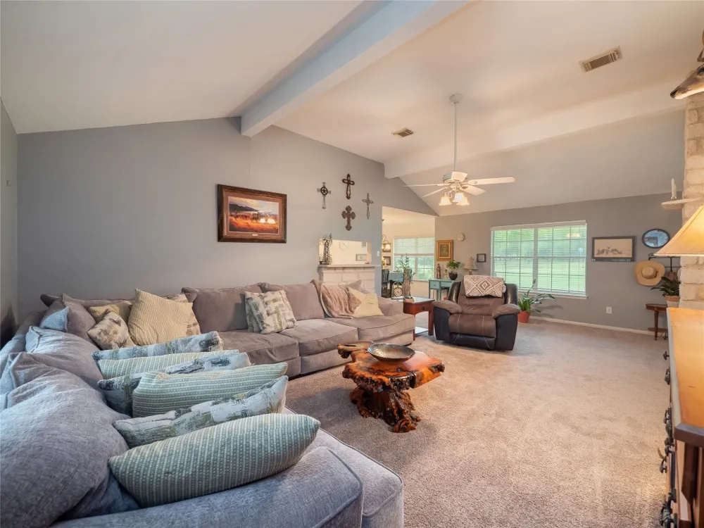 1650 County Road 439 Thorndale, TX 76577