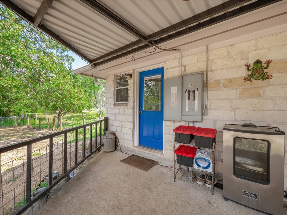 1650 County Road 439 Thorndale, TX 76577