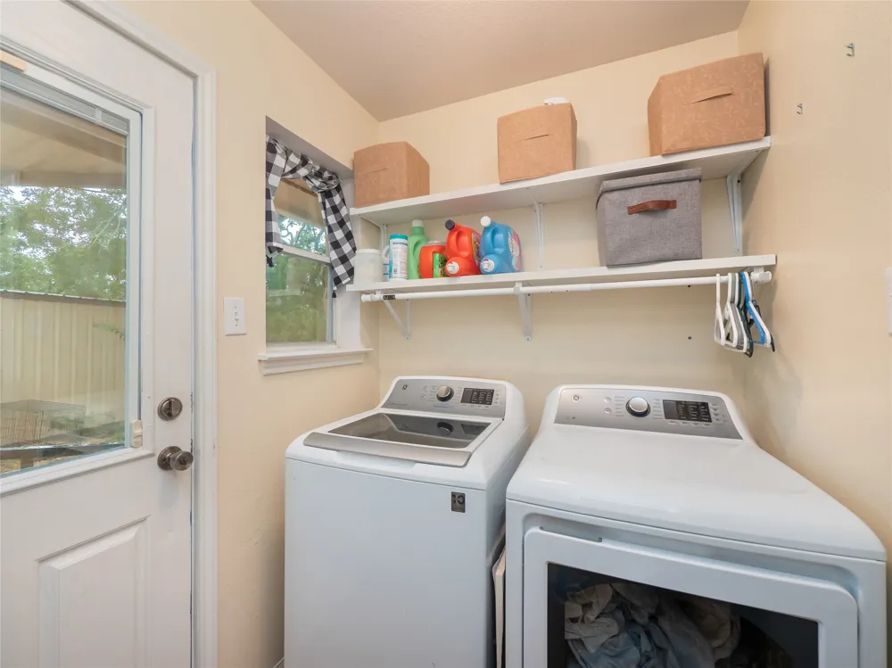 1650 County Road 439 Thorndale, TX 76577