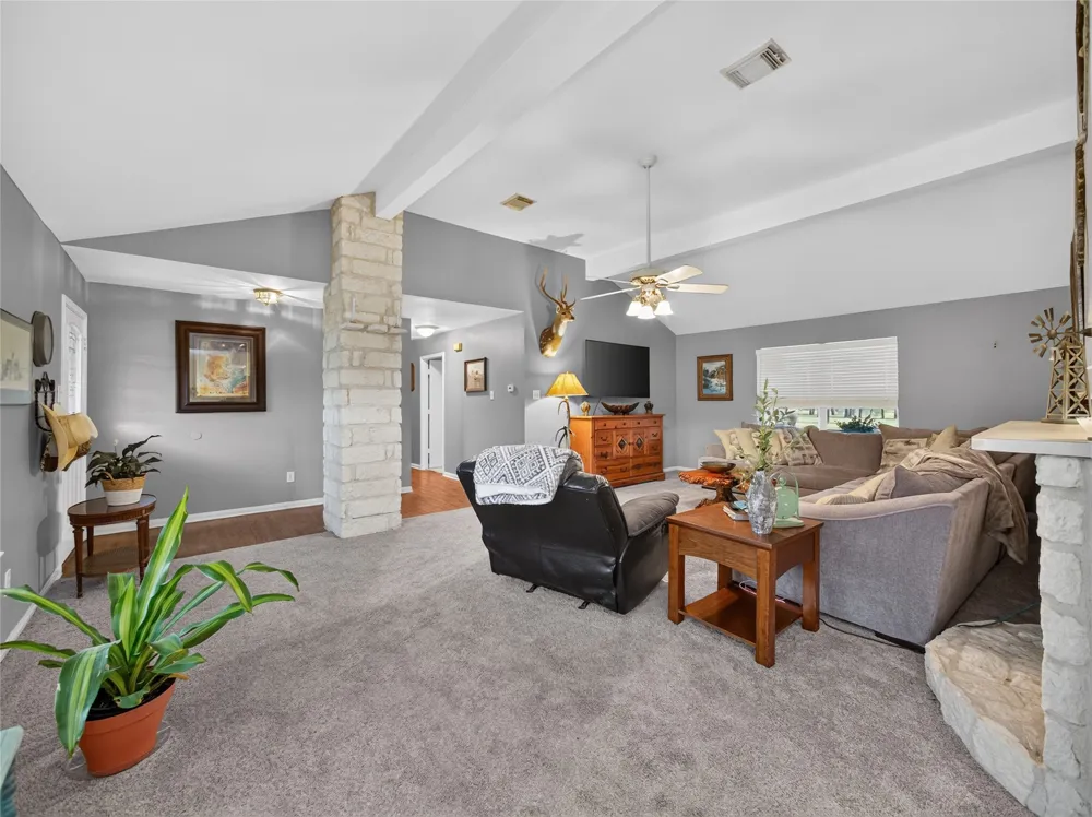 1650 County Road 439 Thorndale, TX 76577