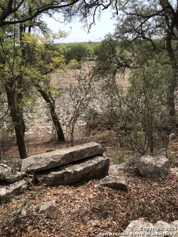 587 Valley Rd Eldorado, TX 76936