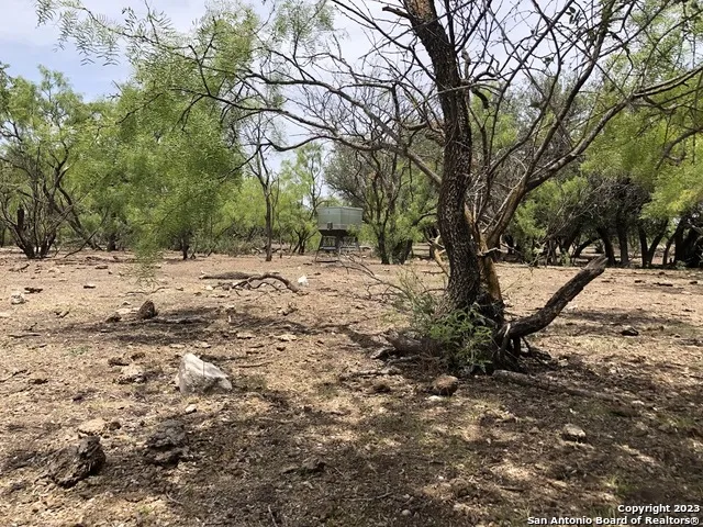 587 Valley Rd Eldorado, TX 76936