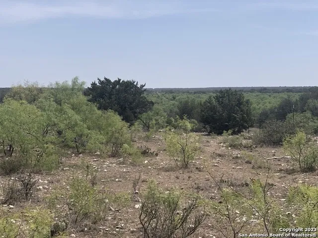 587 Valley Rd Eldorado, TX 76936
