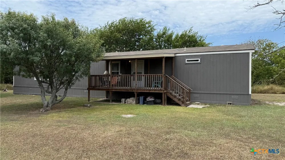 112 E Toledo Street Seadrift, TX 77983