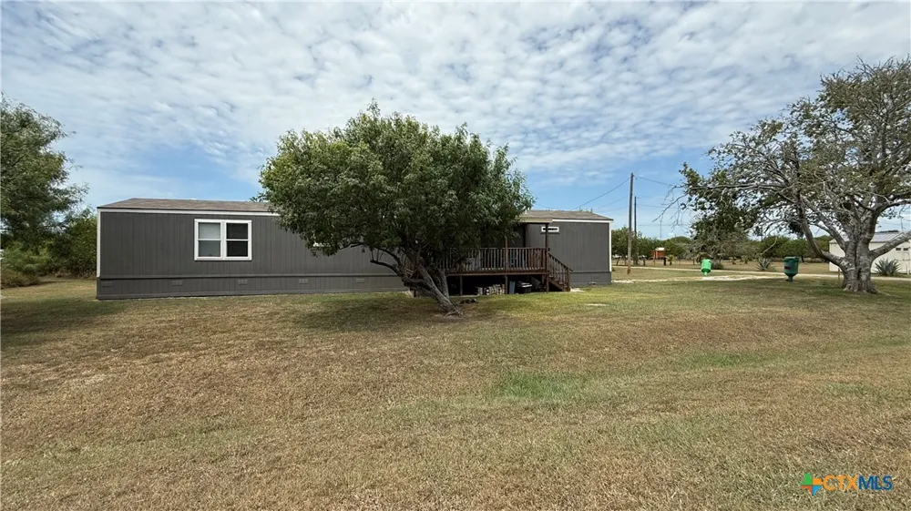 112 E Toledo Street Seadrift, TX 77983