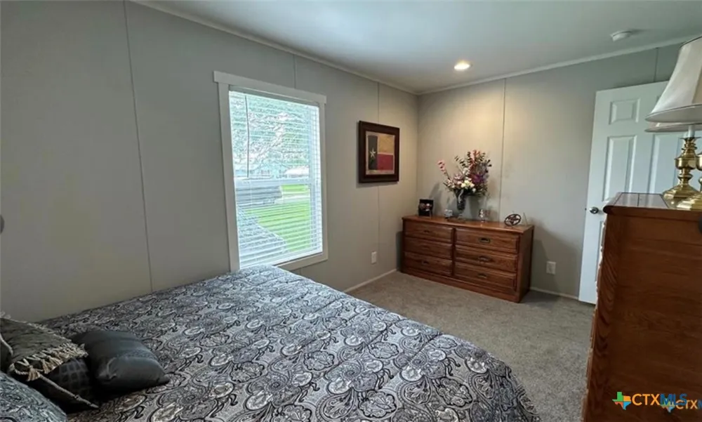 112 E Toledo Street Seadrift, TX 77983
