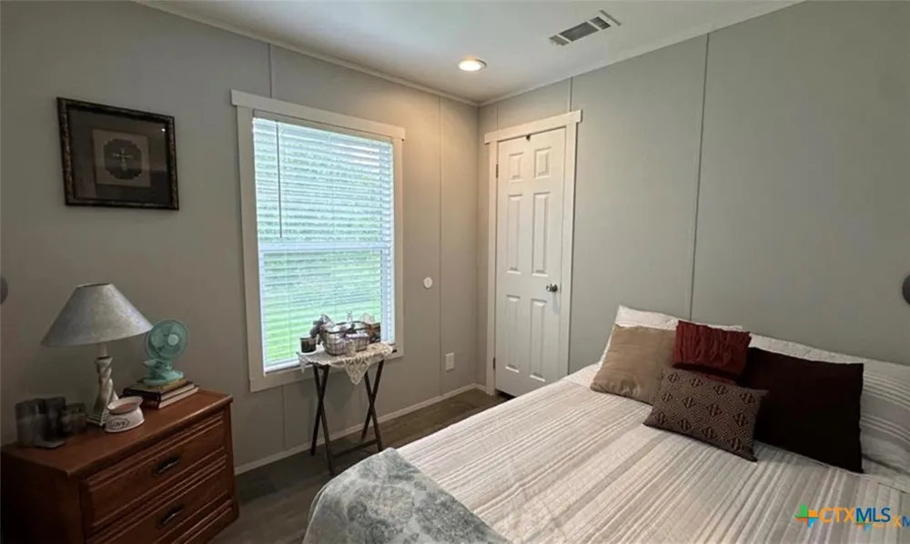 112 E Toledo Street Seadrift, TX 77983