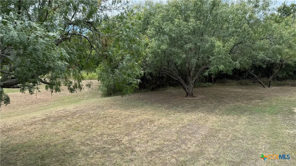 112 E Toledo Street Seadrift, TX 77983
