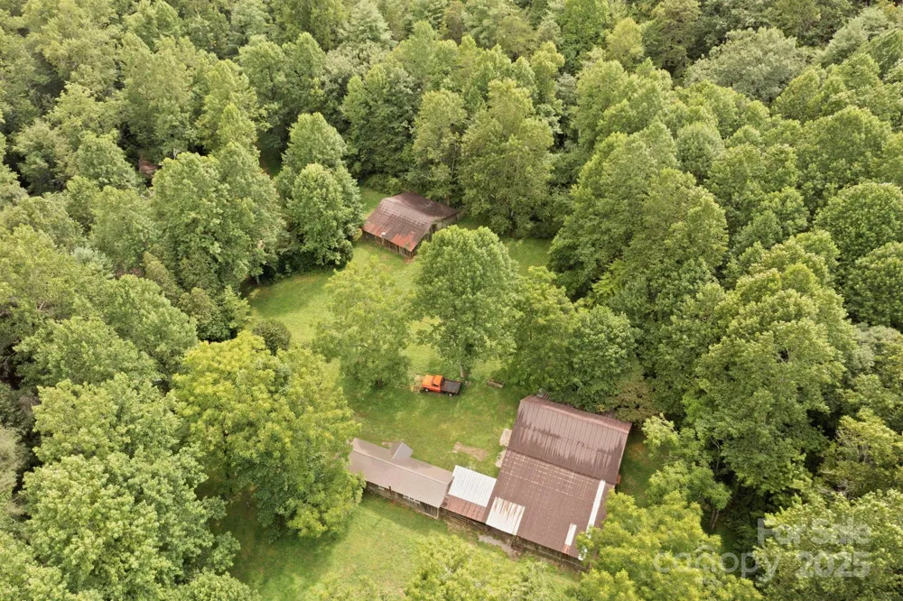 0 S Bobs Creek Road Zirconia, NC 28790