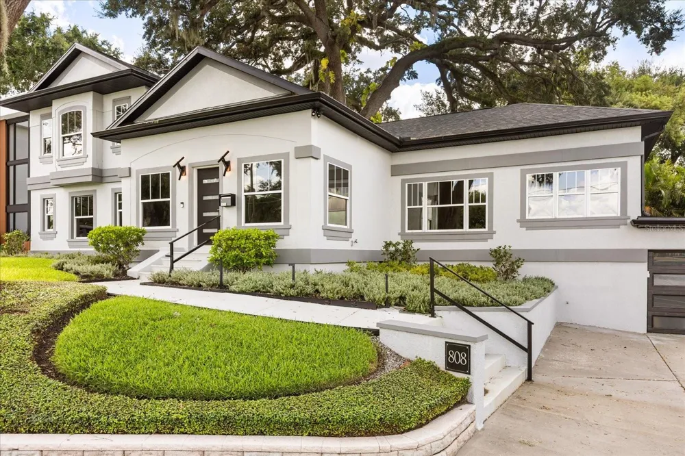 808 EDGEWATER DRIVE Orlando, FL 32804