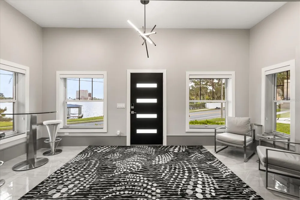 808 EDGEWATER DRIVE Orlando, FL 32804