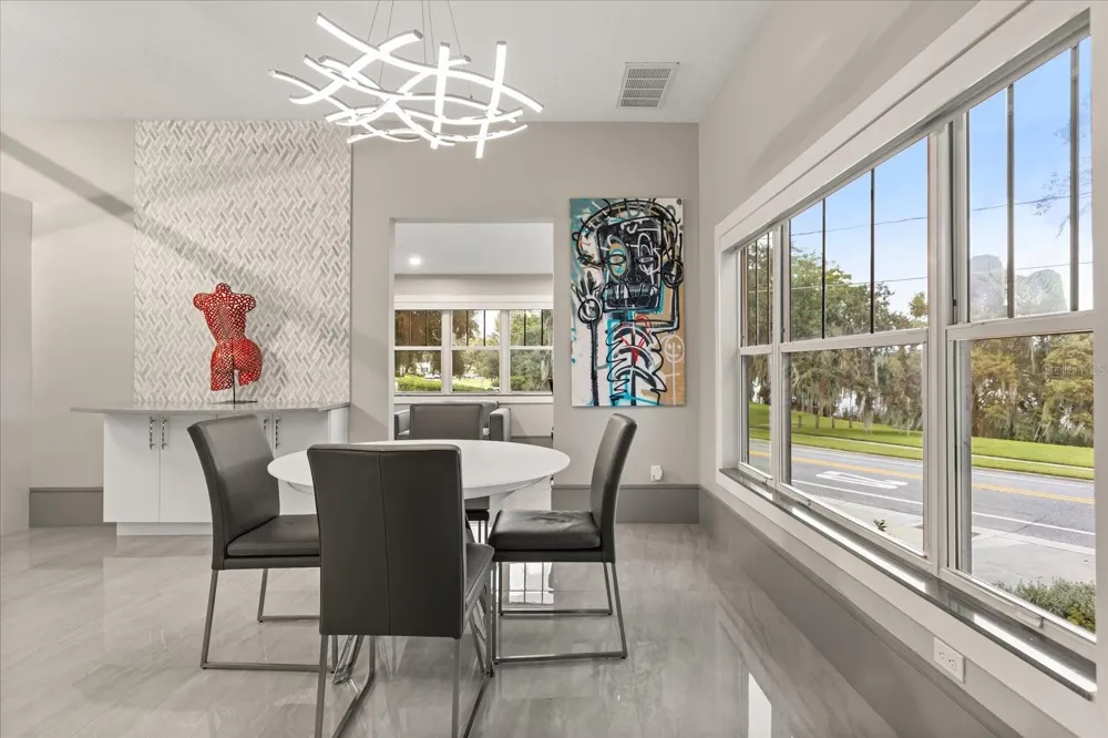808 EDGEWATER DRIVE Orlando, FL 32804