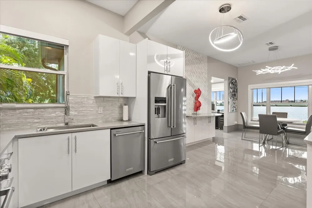 808 EDGEWATER DRIVE Orlando, FL 32804