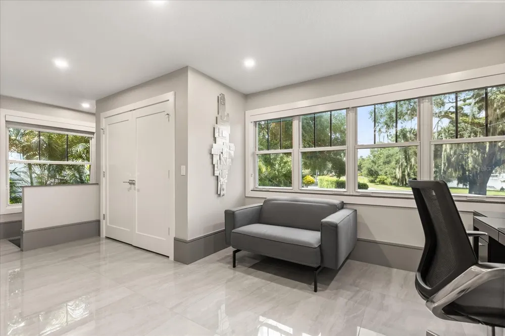 808 EDGEWATER DRIVE Orlando, FL 32804