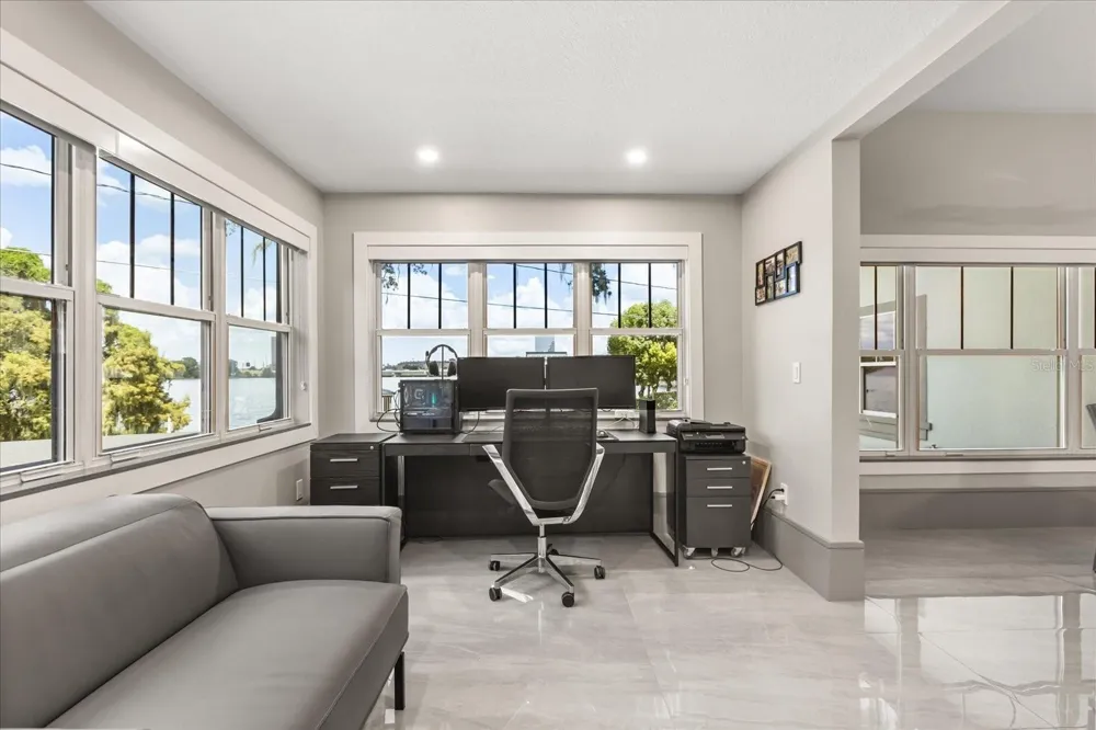 808 EDGEWATER DRIVE Orlando, FL 32804