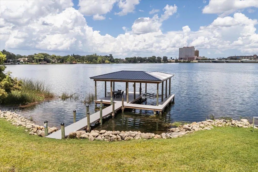 808 EDGEWATER DRIVE Orlando, FL 32804