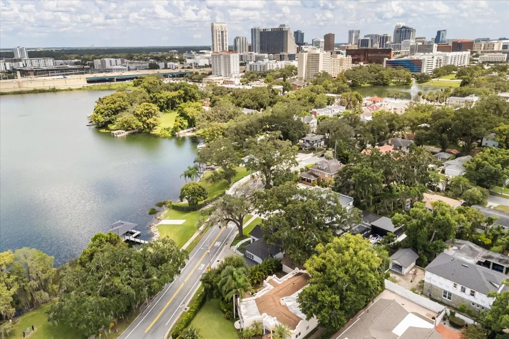 808 EDGEWATER DRIVE Orlando, FL 32804