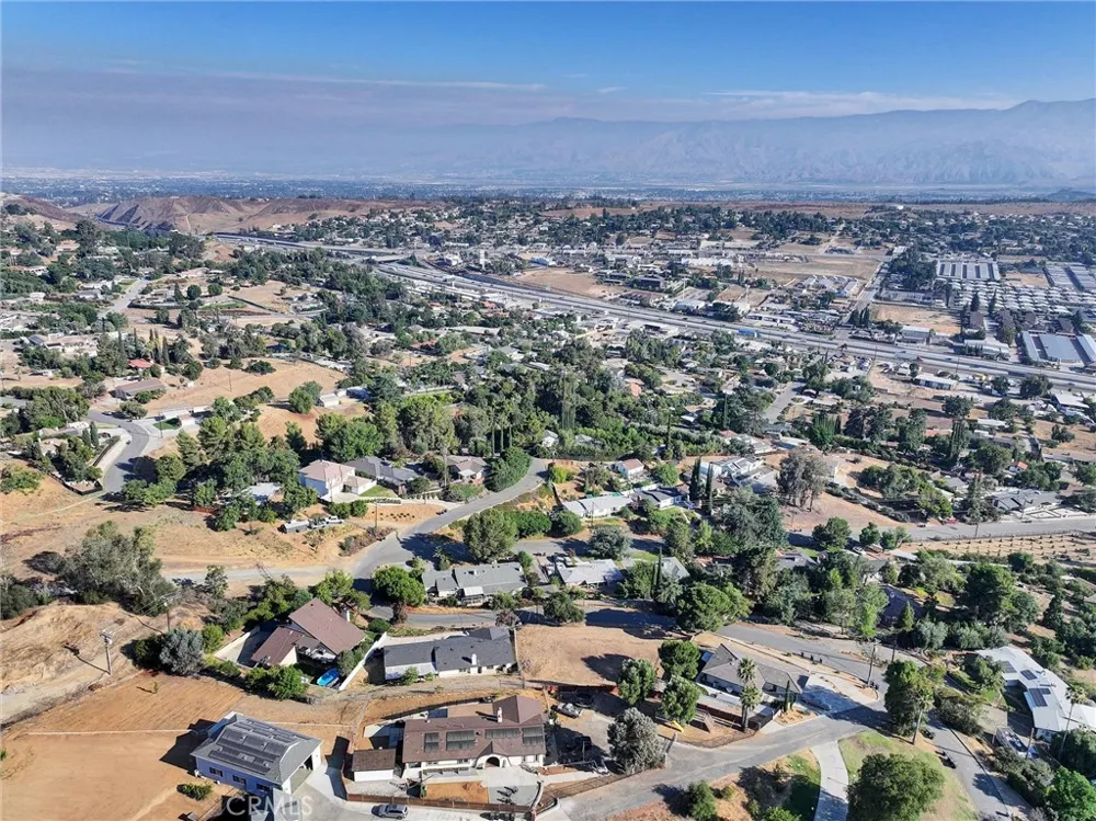 Highview Drive Redlands, CA 92373