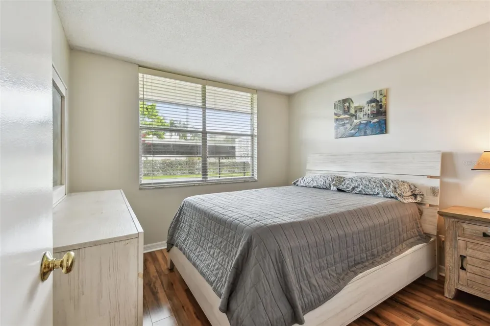 5095 BAY STREET NE #103 St Petersburg, FL 33703
