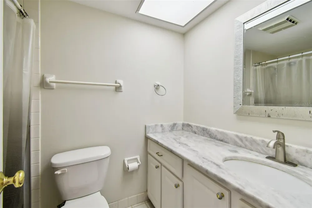 5095 BAY STREET NE #103 St Petersburg, FL 33703