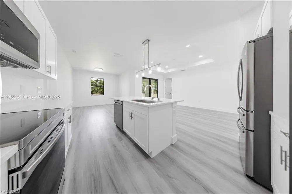 829 Gillian Ave Lehigh Acres, FL 33974