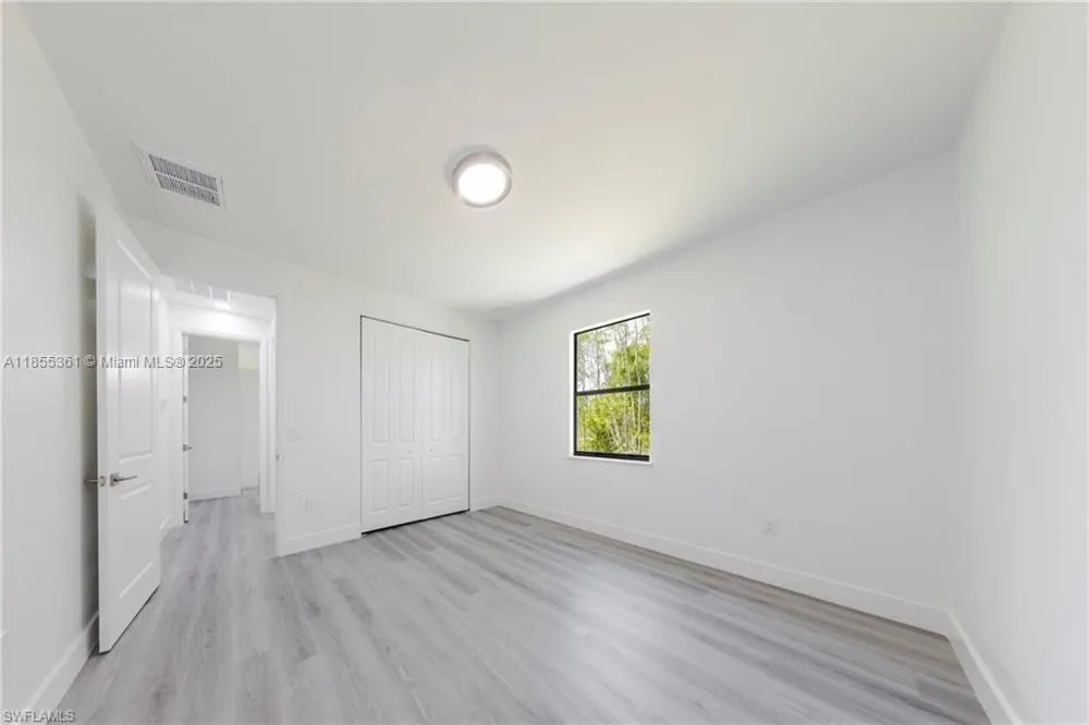 829 Gillian Ave Lehigh Acres, FL 33974