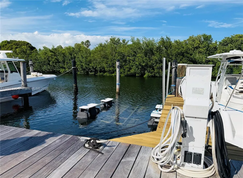 6200 SW 152nd St #5 Palmetto Bay, FL 33157