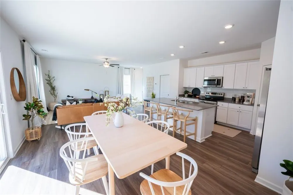 6462 Waypoint Street #Dover Flowery Branch, GA 30542