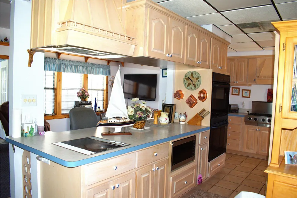 1657 County Road 291 Sargent, TX 77414