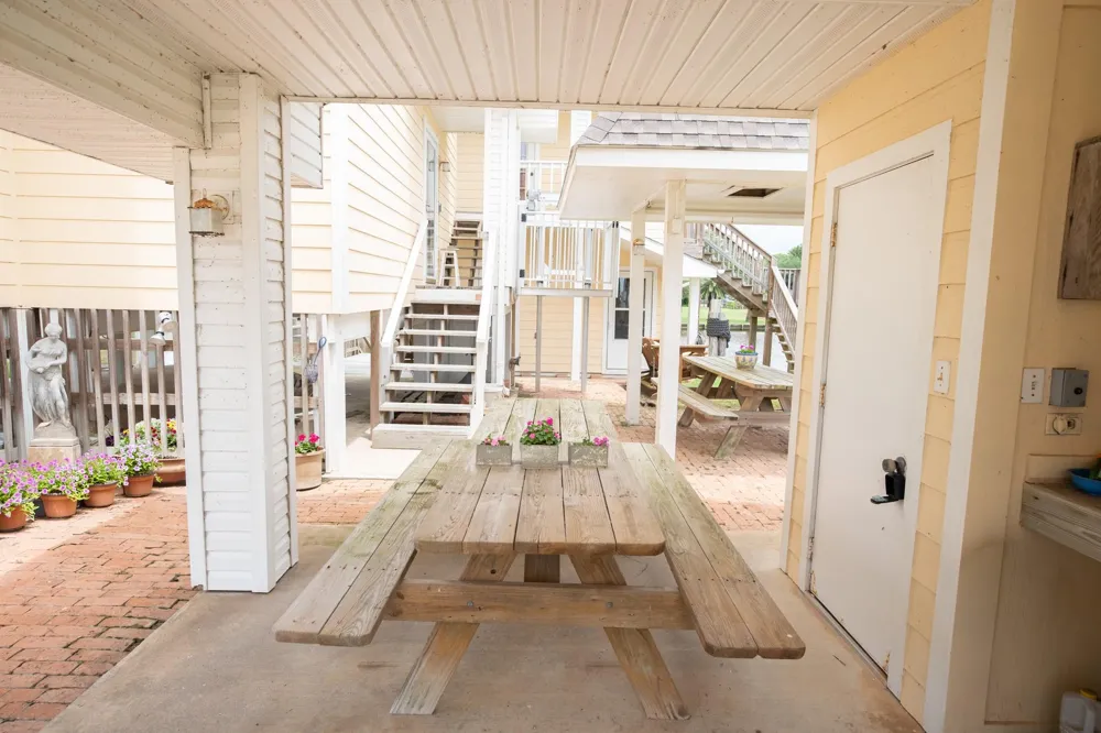 1657 County Road 291 Sargent, TX 77414