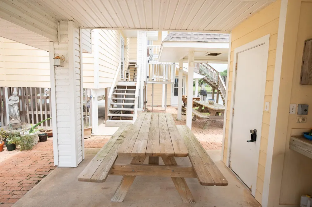 1657 County Road 291 Sargent, TX 77414