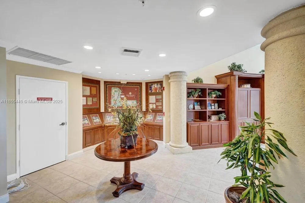 17100 Bay Rd #1511 Sunny Isles Beach, FL 33160