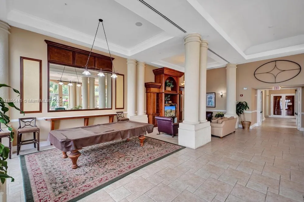 17100 Bay Rd #1511 Sunny Isles Beach, FL 33160