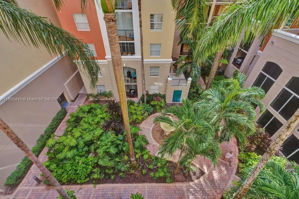 17100 Bay Rd #1511 Sunny Isles Beach, FL 33160