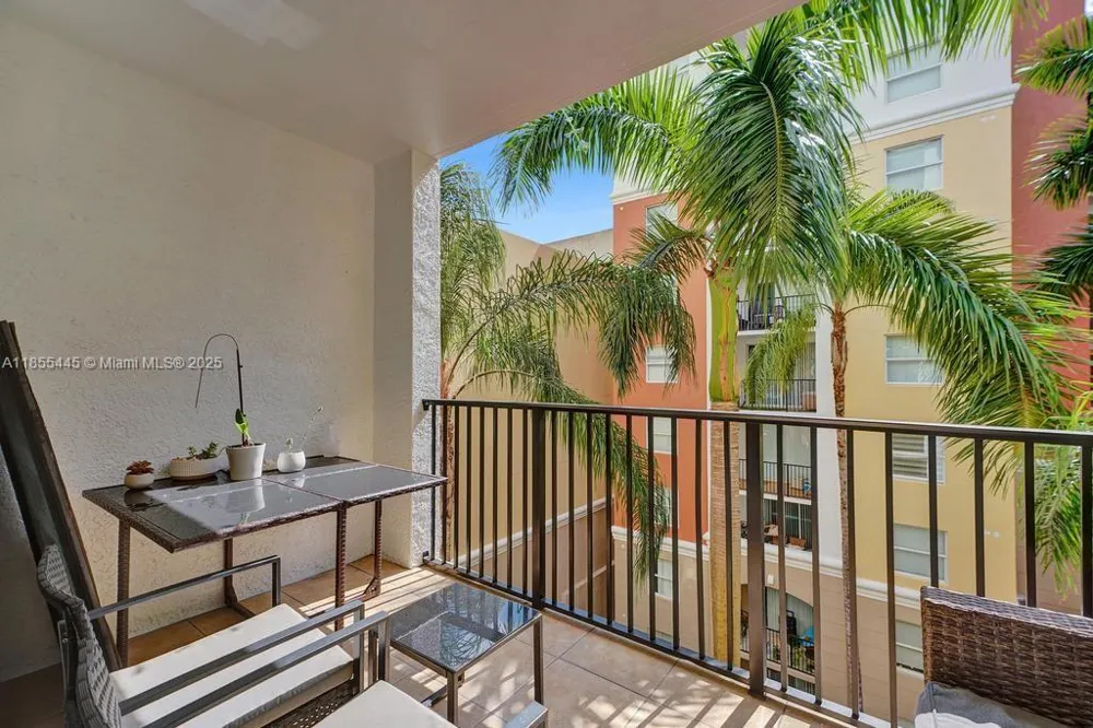 17100 Bay Rd #1511 Sunny Isles Beach, FL 33160
