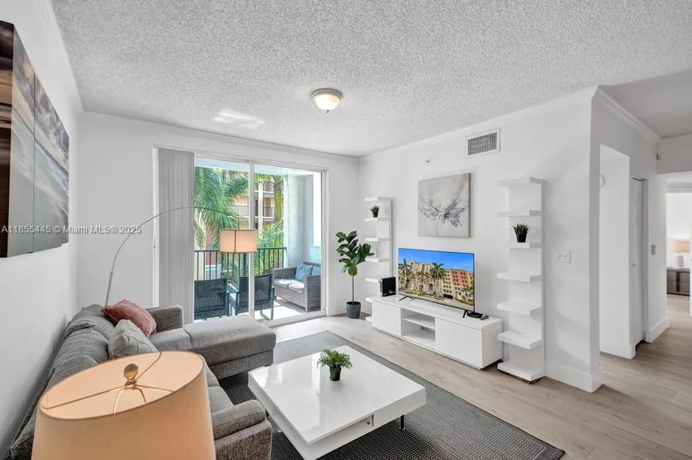 17100 Bay Rd #1511 Sunny Isles Beach, FL 33160
