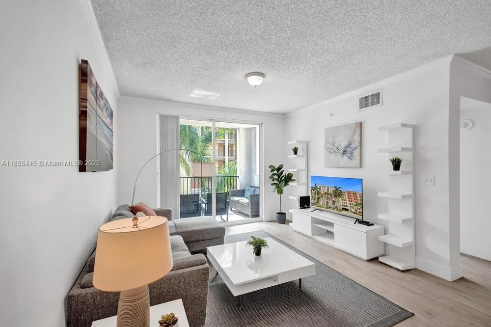17100 Bay Rd #1511 Sunny Isles Beach, FL 33160