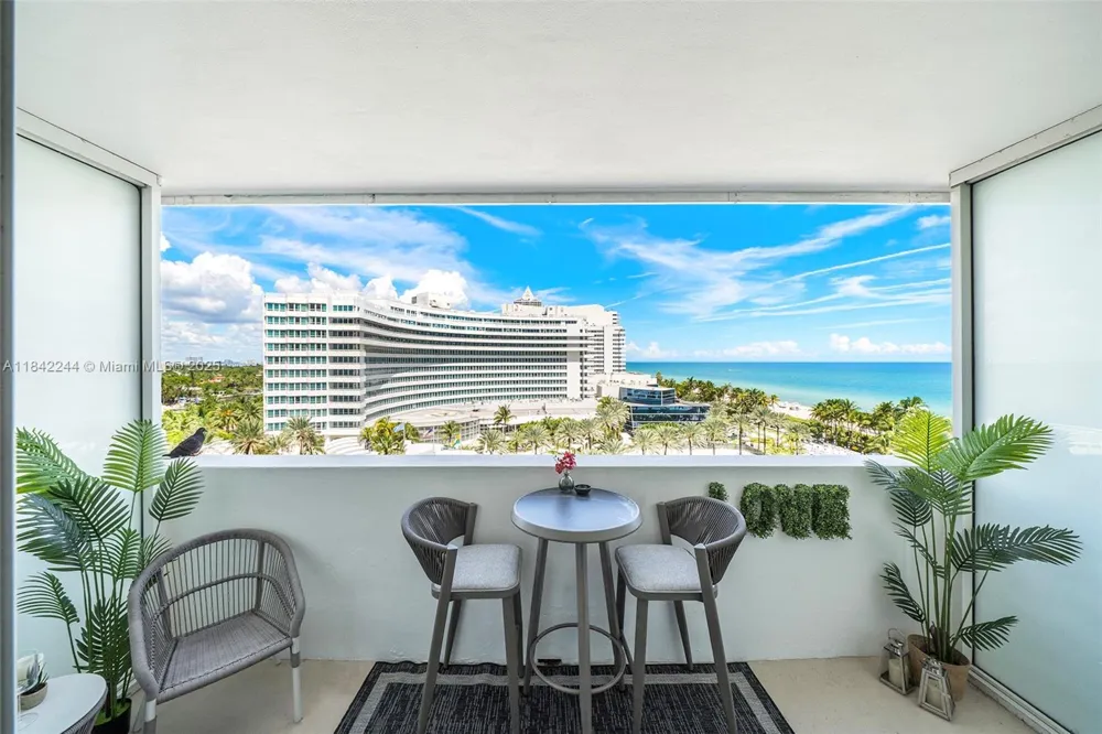 4391 Collins Ave #802 Miami Beach, FL 33140