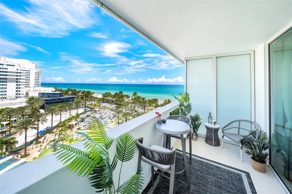 4391 Collins Ave #802 Miami Beach, FL 33140