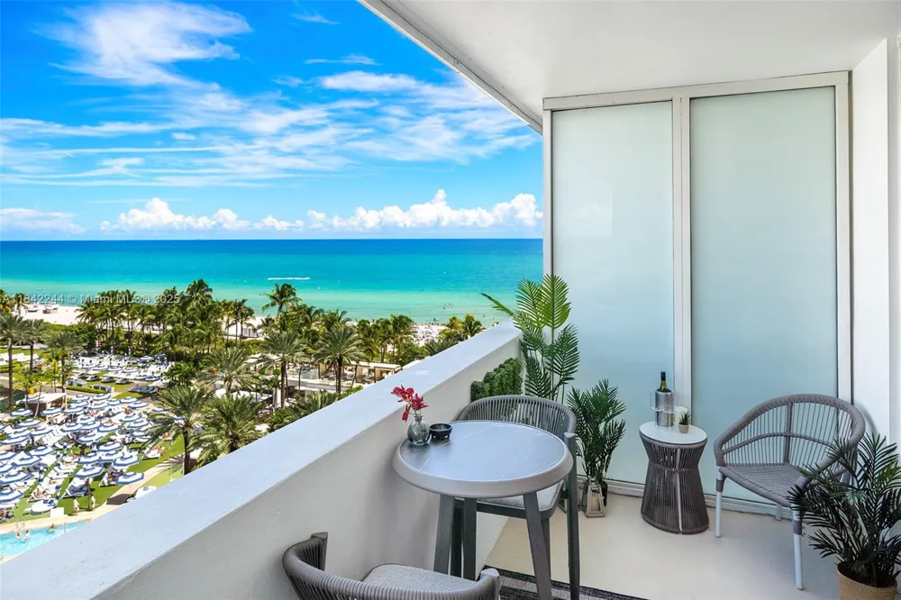 4391 Collins Ave #802 Miami Beach, FL 33140