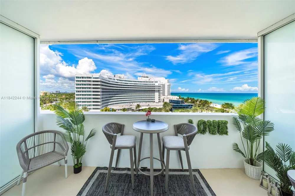 4391 Collins Ave #802 Miami Beach, FL 33140
