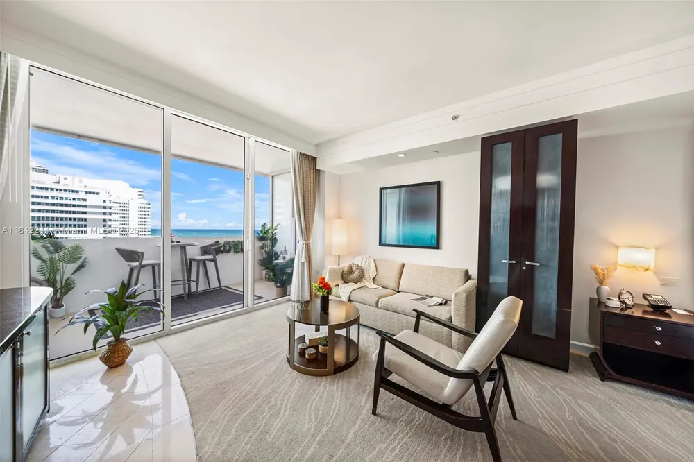 4391 Collins Ave #802 Miami Beach, FL 33140