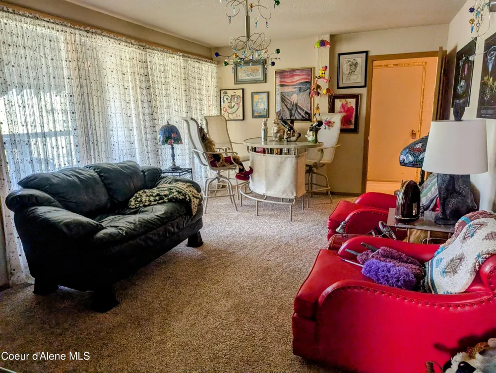 6702 Kelso Lake Road Athol, ID 83801