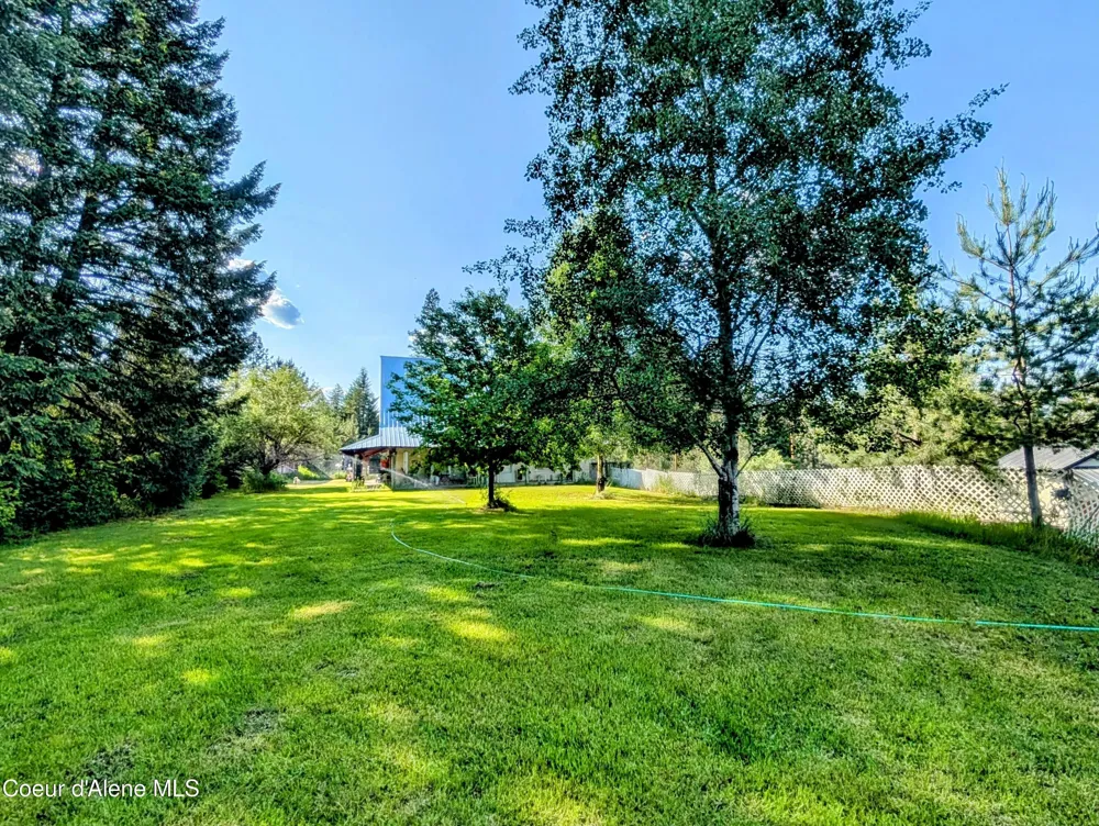6702 Kelso Lake Road Athol, ID 83801